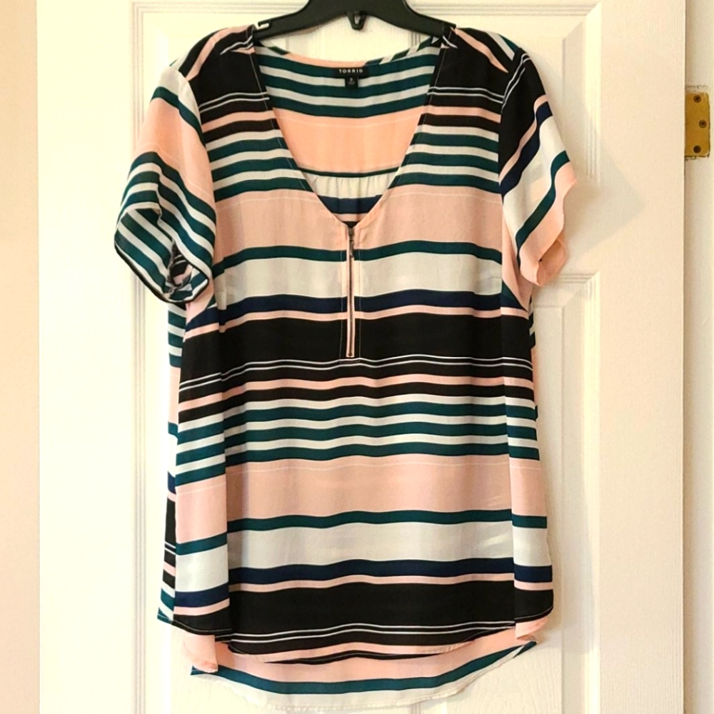 Torrid Size 0 (10-12) Blouse Shirt